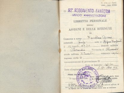 Libretto personale degli assegni e delle ritenute per ufficiali militarizzati e marescialli.