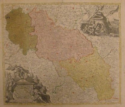 Silesiae Ducatus tam Superior quam Inferior juxta suos XVII Minores Principatus et VI liber dominia distermiat nova mappa geographica ob oculos positus.