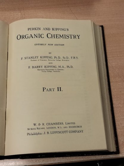 Organic chemistry 2 parti in 1 volume